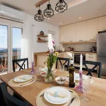 Summer Breeze - Quiet Place With A Spectacular View And A Garden Sibenik