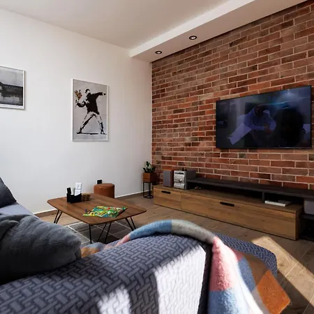 Summer Breeze - Quiet Place With A Spectacular View And A Garden