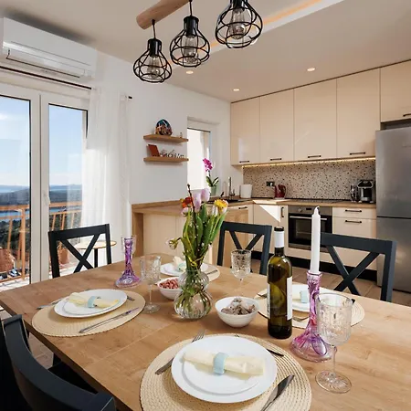 Summer Breeze - Quiet Place With A Spectacular View And A Garden Szybenik