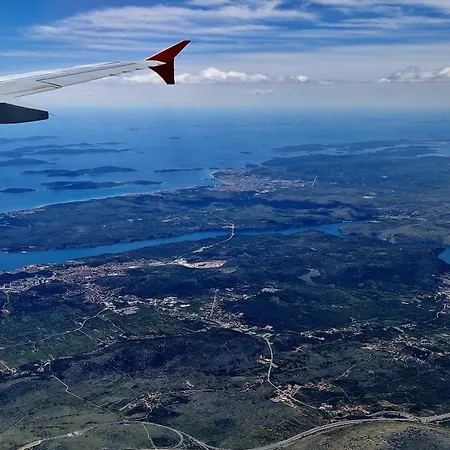 Summer Breeze - Quiet Place With A Spectacular View And A Garden