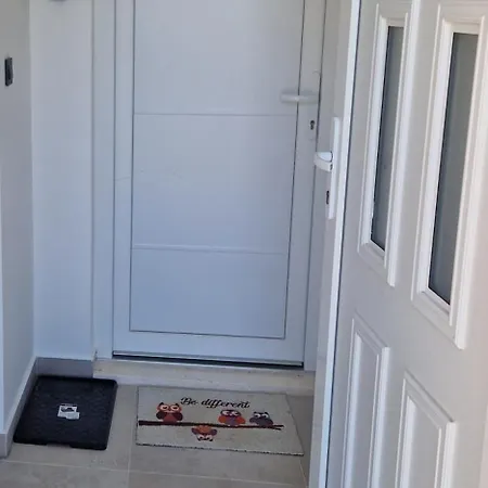 Summer Breeze - Quiet Place With A Spectacular View And A Garden Šibenik