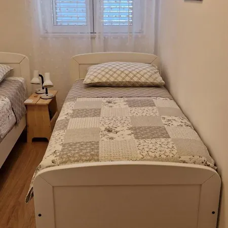 Summer Breeze - Quiet Place With A Spectacular View And A Garden