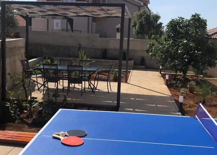 Summer Breeze - Quiet Place With A Spectacular View And A Garden Appartement *